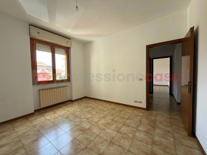 Appartamento in Vendita a Arezzo, 145'000&euro;, 115 m², con Box