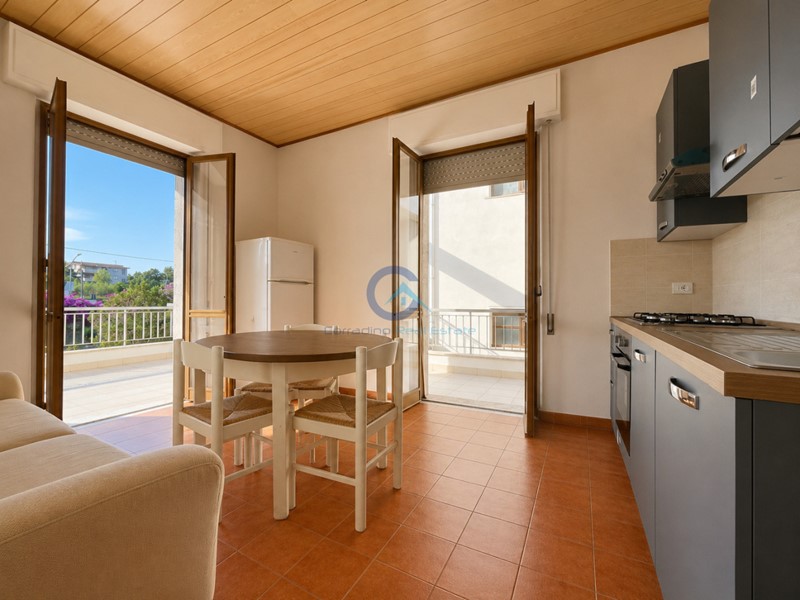 Trilocale in Affitto a Riace, 650&euro;, 80 m², arredato