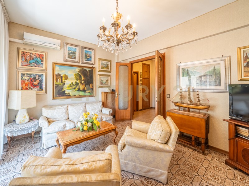 Appartamento in Vendita a Roma, 379'000&euro;, 117 m², arredato