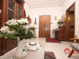Appartamento in Affitto a Genova, zona Sestri Ponente, 800&euro;, 100 m², arredato