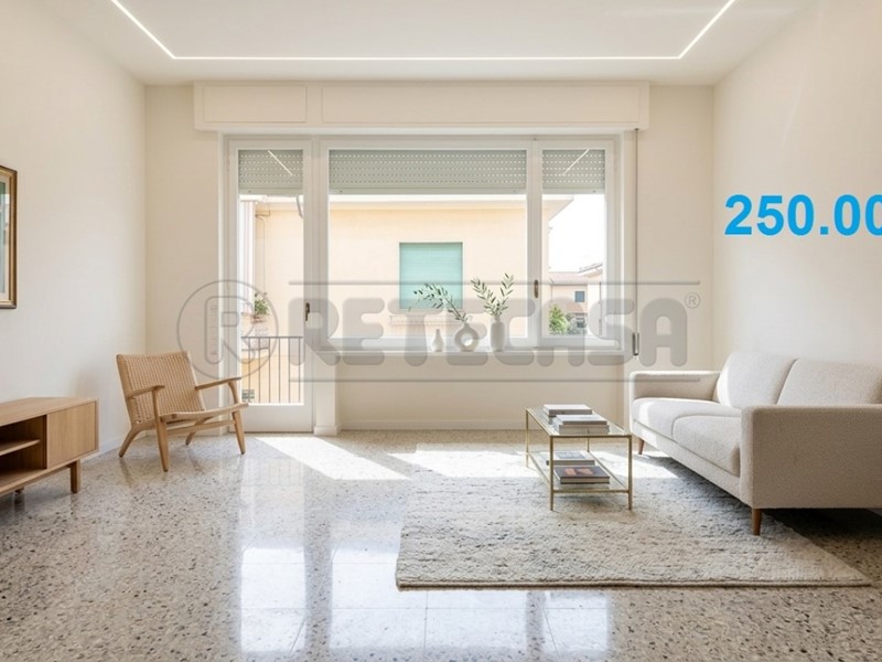 Quadrilocale in Vendita a Viareggio, zona centro, 185'000&euro;, 87 m²