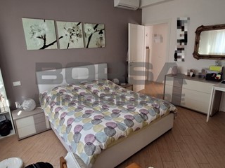 Appartamento in Vendita a Livorno, 390'000&euro;, 125 m², con Box