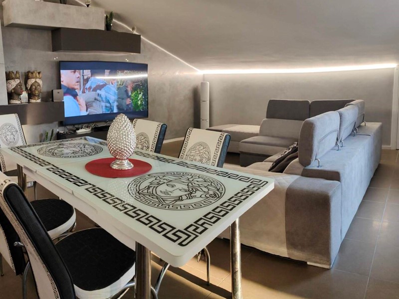 Appartamento in Vendita a Siracusa, zona Scala Greca-Pizzuta, 145'000&euro;, 150 m², arredato
