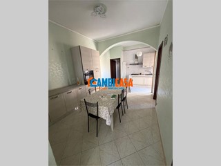 Quadrilocale in Vendita a Palermo, 122'000&euro;, 117 m²
