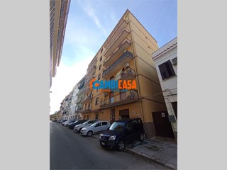 Quadrilocale in Vendita a Ficarazzi, 100'000&euro;, 125 m²