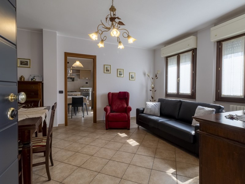 Trilocale in Affitto a Mandello del Lario, 1'000&euro;, 90 m²
