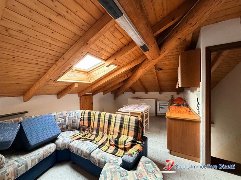 Trilocale in Vendita a Borno, 69'000&euro;, 79 m²