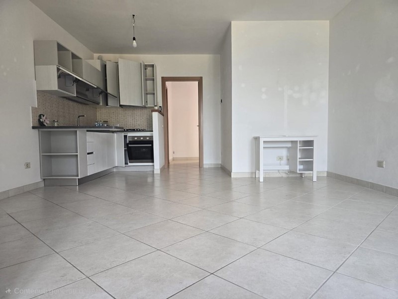 Appartamento in Vendita a Siena, 230'000&euro;, 88 m², arredato, con Box