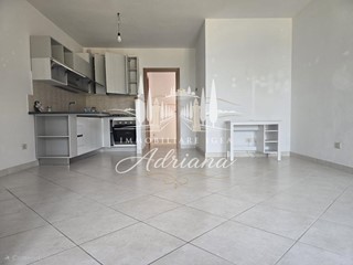 Appartamento in Vendita a Siena, 219'000&euro;, 88 m², arredato, con Box