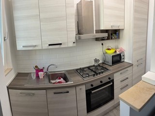 Trilocale in Affitto a Pisa, 900&euro;, 70 m², arredato