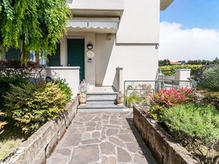 Appartamento in Vendita a Empoli, 369'000&euro;, 100 m², con Box