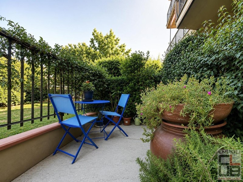 Bilocale in Vendita a Empoli, zona Ponte a Elsa, 138'000&euro;, 50 m², con Box