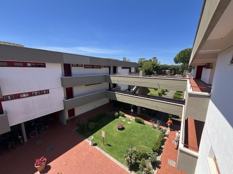 Trilocale in Vendita a Bibbona, zona Marina di Bibbona, 230'000&euro;, 65 m², arredato