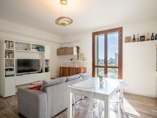 Trilocale in Vendita a Cascina, zona San Lorenzo a Pagnatico, 205'000&euro;, 71 m²