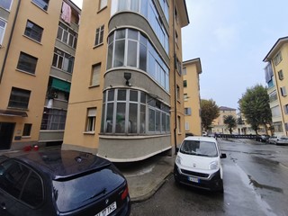 Trilocale in Vendita a Torino, 61'500&euro;, 78 m²