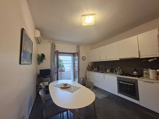 Appartamento in Vendita a Caserta, 198'000&euro;, 111 m²