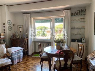 Trilocale in Vendita a Roma, 330'000&euro;, 96 m²