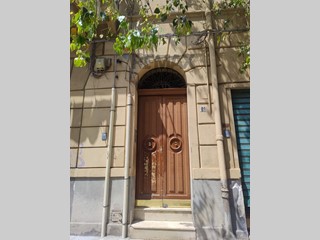 Trilocale in Vendita a Palermo, 95'000&euro;, 82 m²
