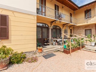 Quadrilocale in Vendita a Vedano Olona, 242'000&euro;, 158 m²