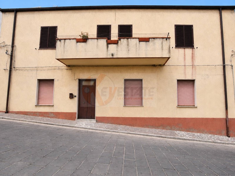 Quadrilocale in Vendita a Chiaramonti, 43'000&euro;, 134 m²