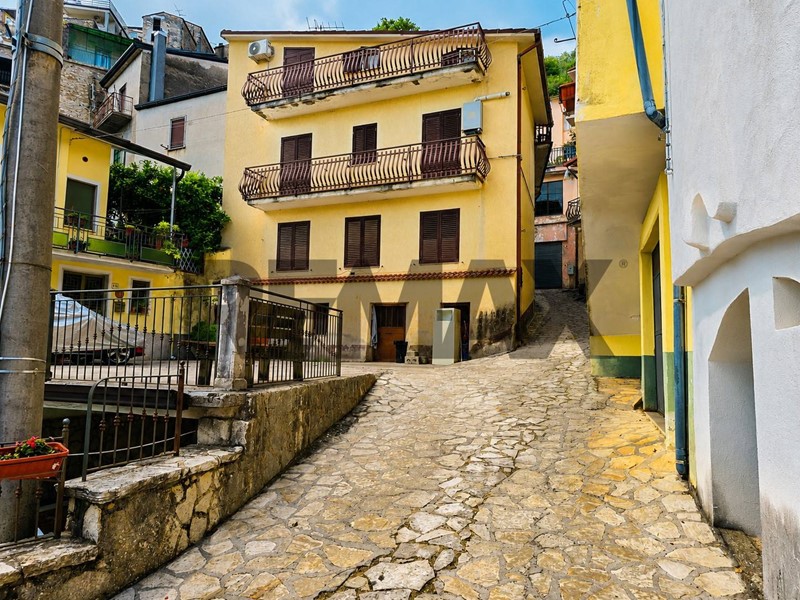 Quadrilocale in Vendita a Fontegreca, 64'900&euro;, 105 m²