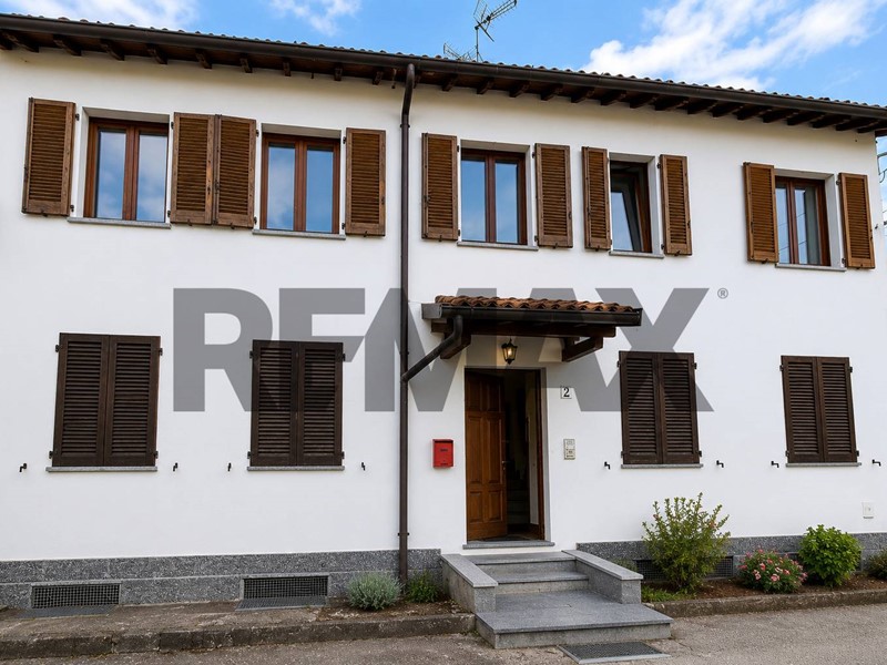 Trilocale in Vendita a Gambarana, 59'000&euro;, 111 m²