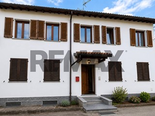 Trilocale in Vendita a Gambarana, 59'000&euro;, 111 m²