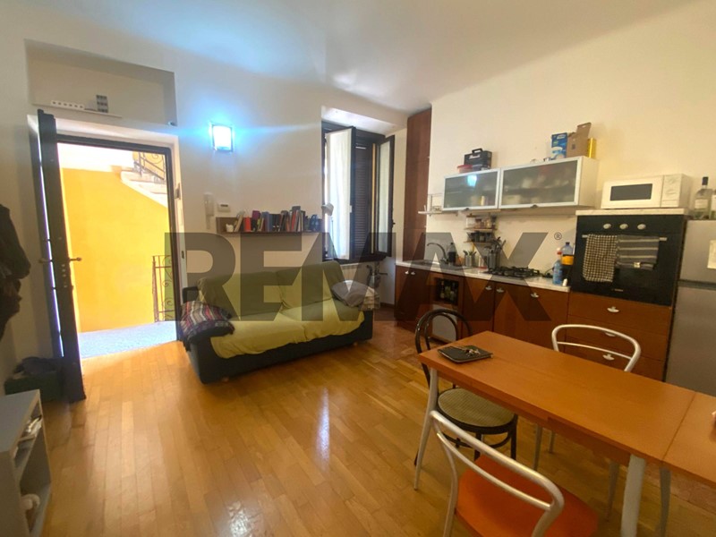 Bilocale in Vendita a Milano, 220'000&euro;, 40 m²