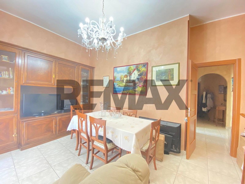 Trilocale in Vendita a Catania, 98'000&euro;, 90 m²