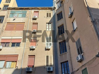 Trilocale in Vendita a Catania, 95'000&euro;, 79 m²