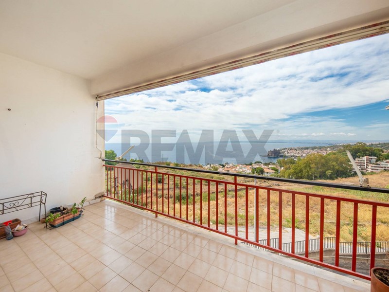 Quadrilocale in Vendita a Aci Castello, 140'000&euro;, 110 m²