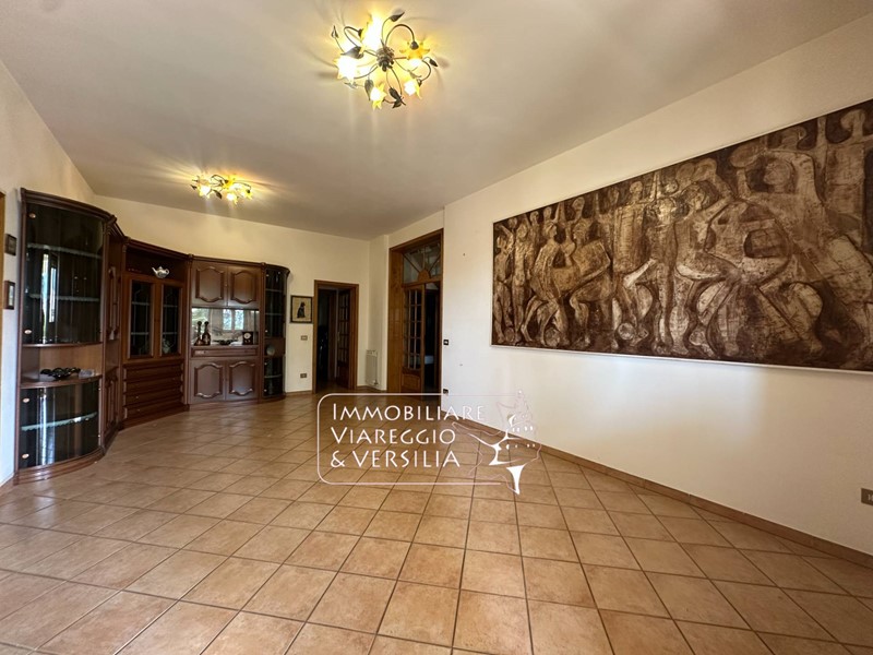 Appartamento in Vendita a Massarosa, 255'000&euro;, 150 m²