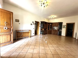 Appartamento in Vendita a Massarosa, 255'000&euro;, 150 m²
