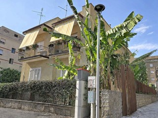 Trilocale in Vendita a Monterotondo, 110'000&euro;, 68 m²