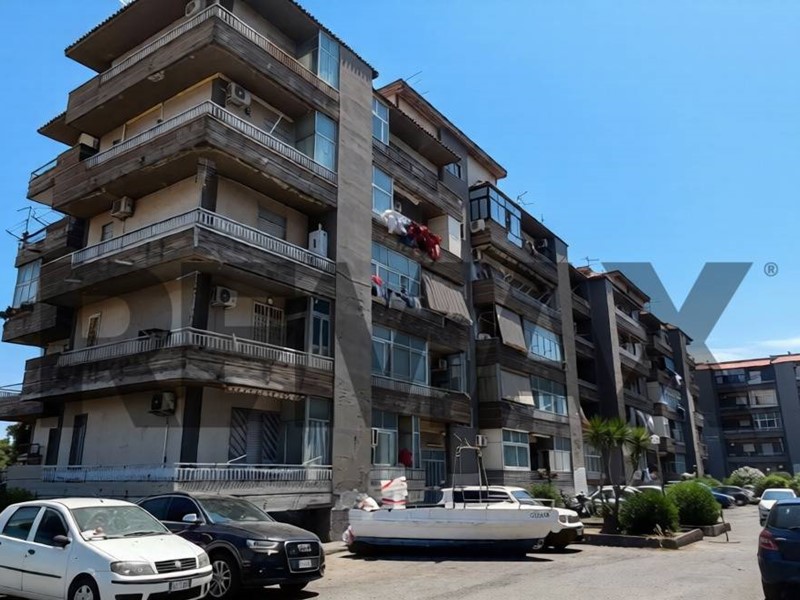 Quadrilocale in Vendita a Catania, 79'000&euro;, 110 m²