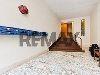 Appartamento in Vendita a Catania, 300'000&euro;, 190 m²