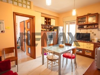 Quadrilocale in Vendita a Mascalucia, 115'000&euro;, 122 m²