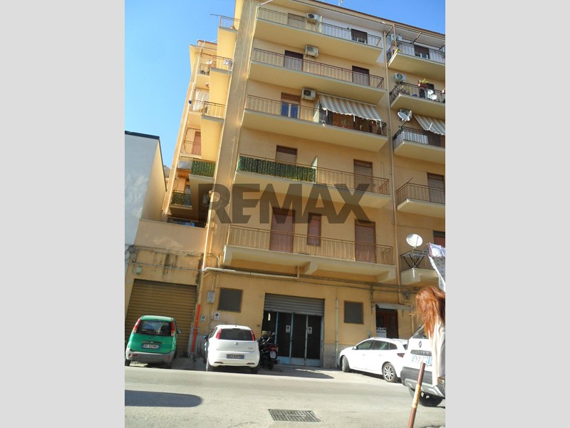 Appartamento in Vendita a Agrigento, 60'000&euro;, 146 m²