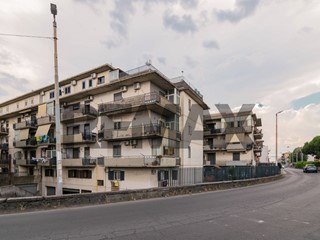 Trilocale in Vendita a Camporotondo Etneo, 110'000&euro;, 120 m²