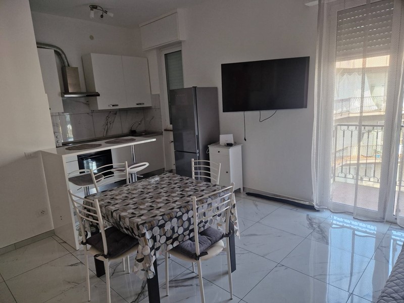 Trilocale in Affitto a Albenga, 650&euro;, 49 m²