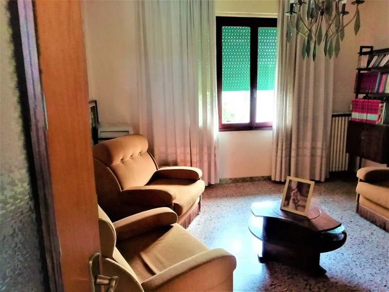 Appartamento in Vendita a Cavarzere, 58'000&euro;, 101 m²