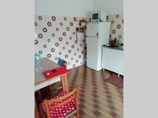 Quadrilocale in Vendita a Cavarzere, 52'000&euro;, 90 m², con Box