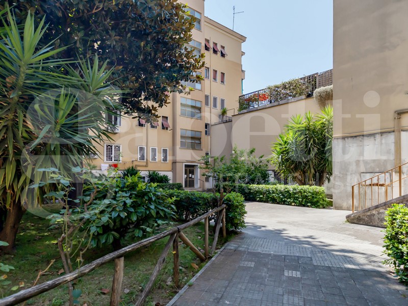 Bilocale in Vendita a Roma, 360'000&euro;, 69 m²
