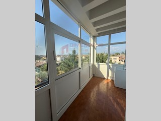 Trilocale in Vendita a Roma, zona PONTE DI NONA, 139'000&euro;, 75 m²