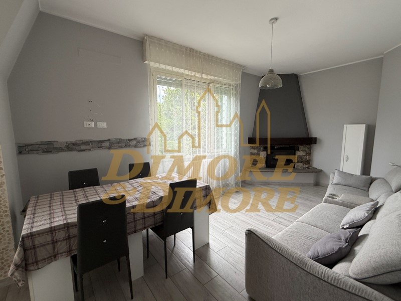 Appartamento in Vendita a Baveno, 250'000&euro;, 90 m², arredato