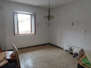 Quadrilocale in Vendita a Asciano, 59'000&euro;, 65 m²