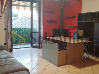 Trilocale in Affitto a Lentate sul Seveso, 728&euro;, 70 m², arredato, con Box