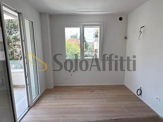 Trilocale in Affitto a Rimini, zona Via della Fiera (Vecchia), 1'000&euro;, 60 m², con Box
