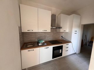 Trilocale in Affitto a Pisa, zona Riglione Oratoio, 850&euro;, 70 m², arredato