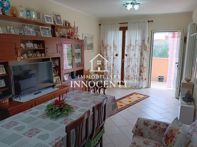 Quadrilocale in Vendita a Massa, zona Ricortola, 285'000&euro;, 113 m², arredato